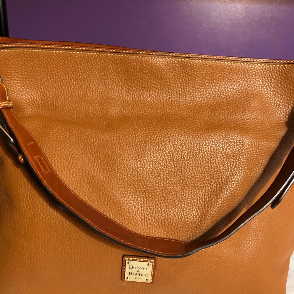 Dooney & Bourke tote